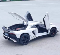 [TOY] 1:32 Lamborghini 2016 Aventador LP750-4 SV SuperVeloce White Model Car Die-Cast
