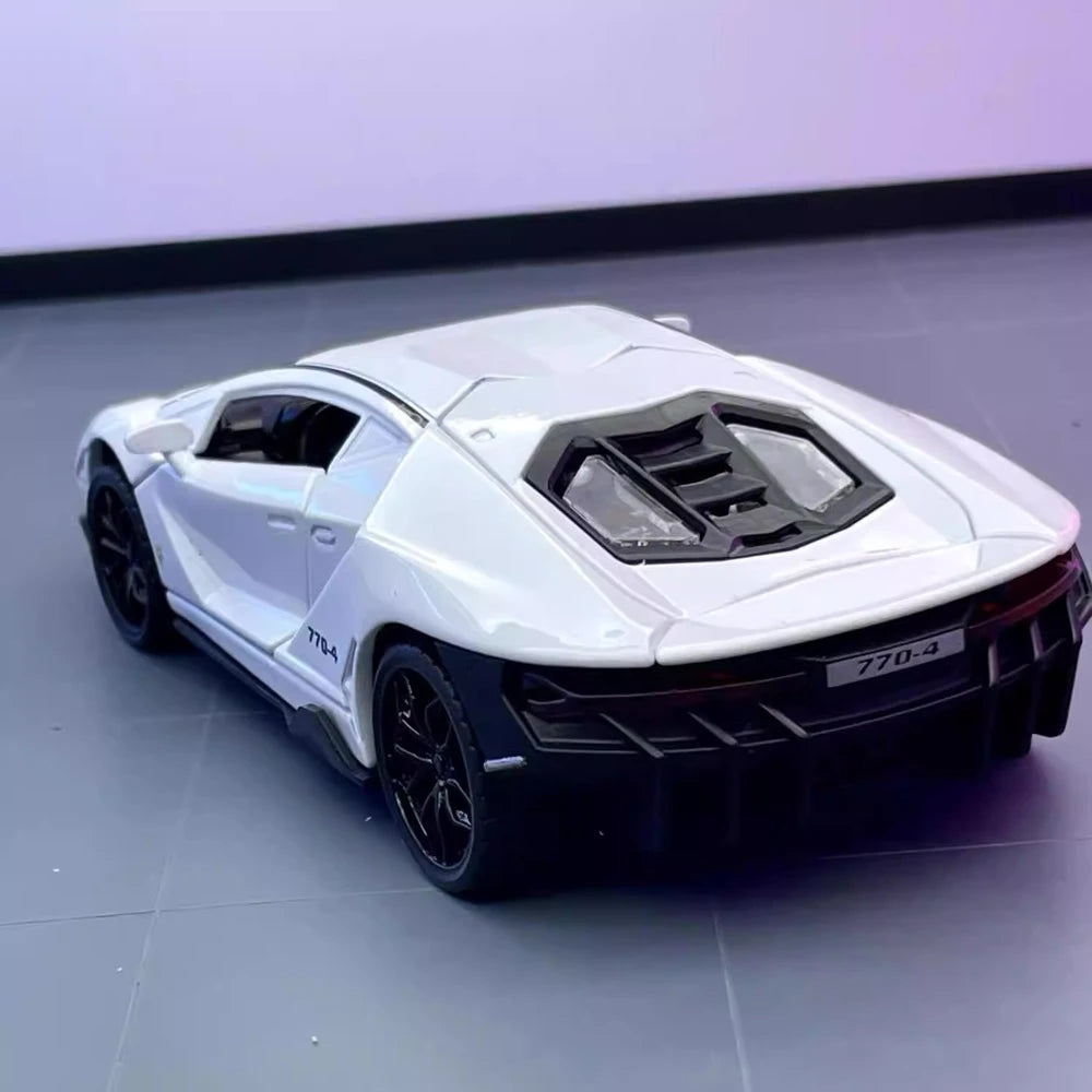 [TOY] 1:32 Lamborghini 2017 Centenario LP770-4 bianco modellino di auto Die-Cast