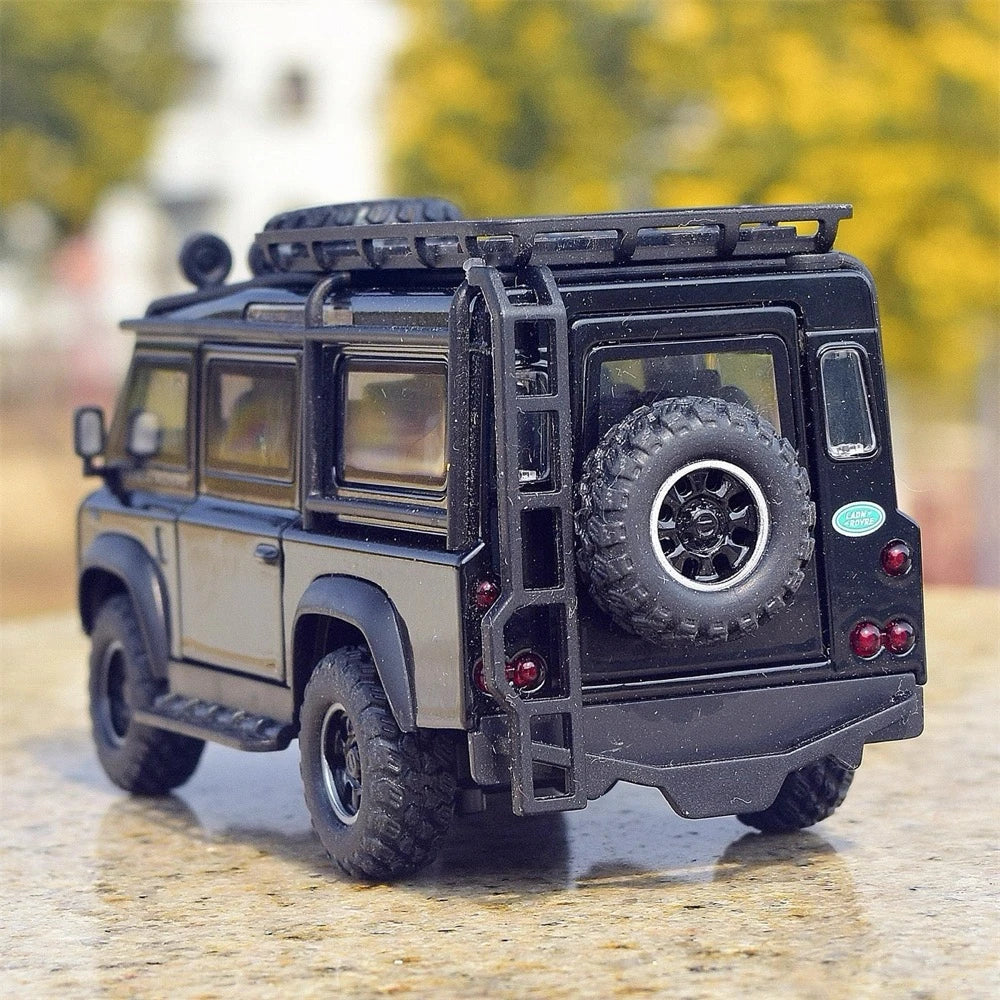 [TOY] 1:32 Land Rover 1990 Defender Van noir voiture miniature Die-Cast