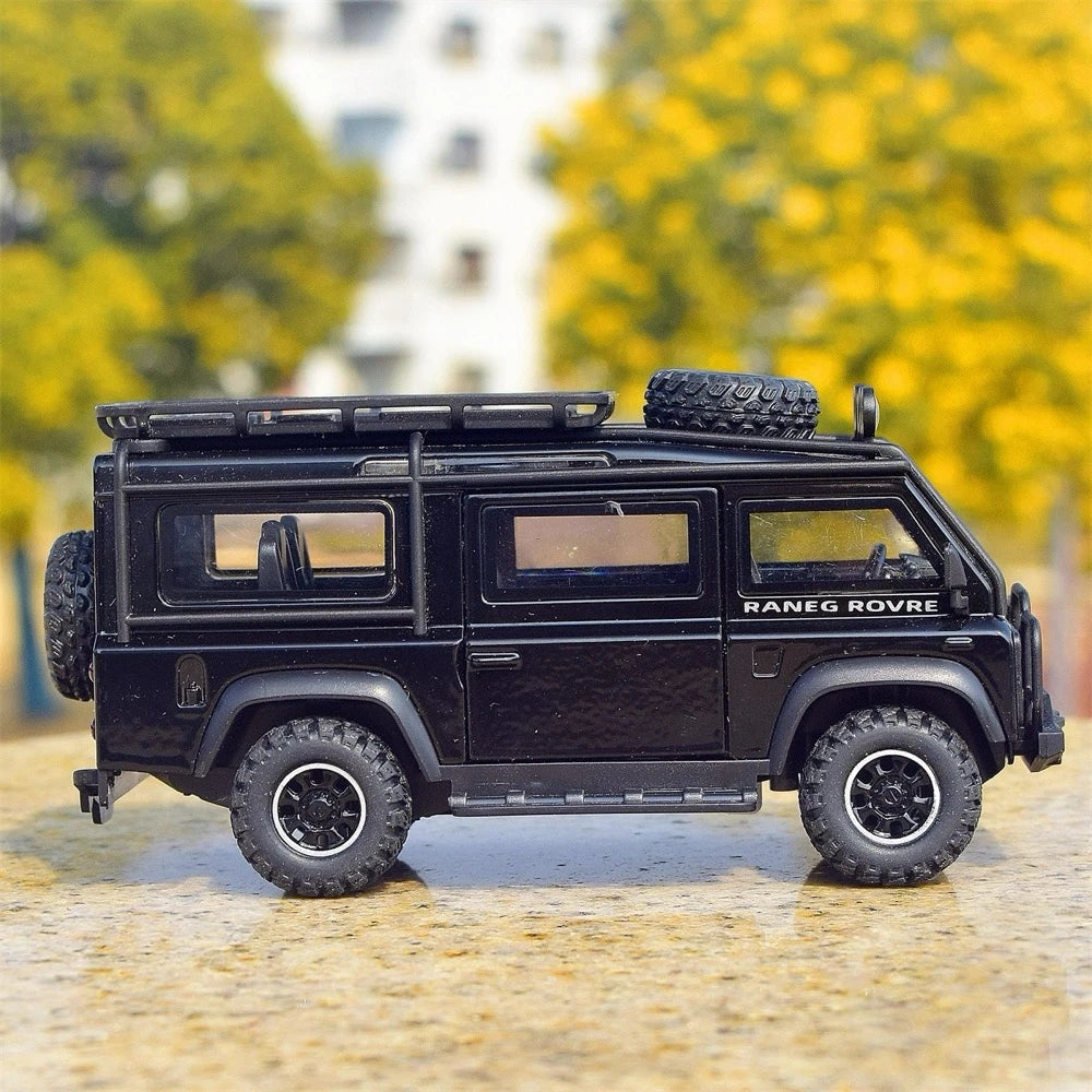 [TOY] 1:32 Land Rover 1990 Defender Van noir voiture miniature Die-Cast