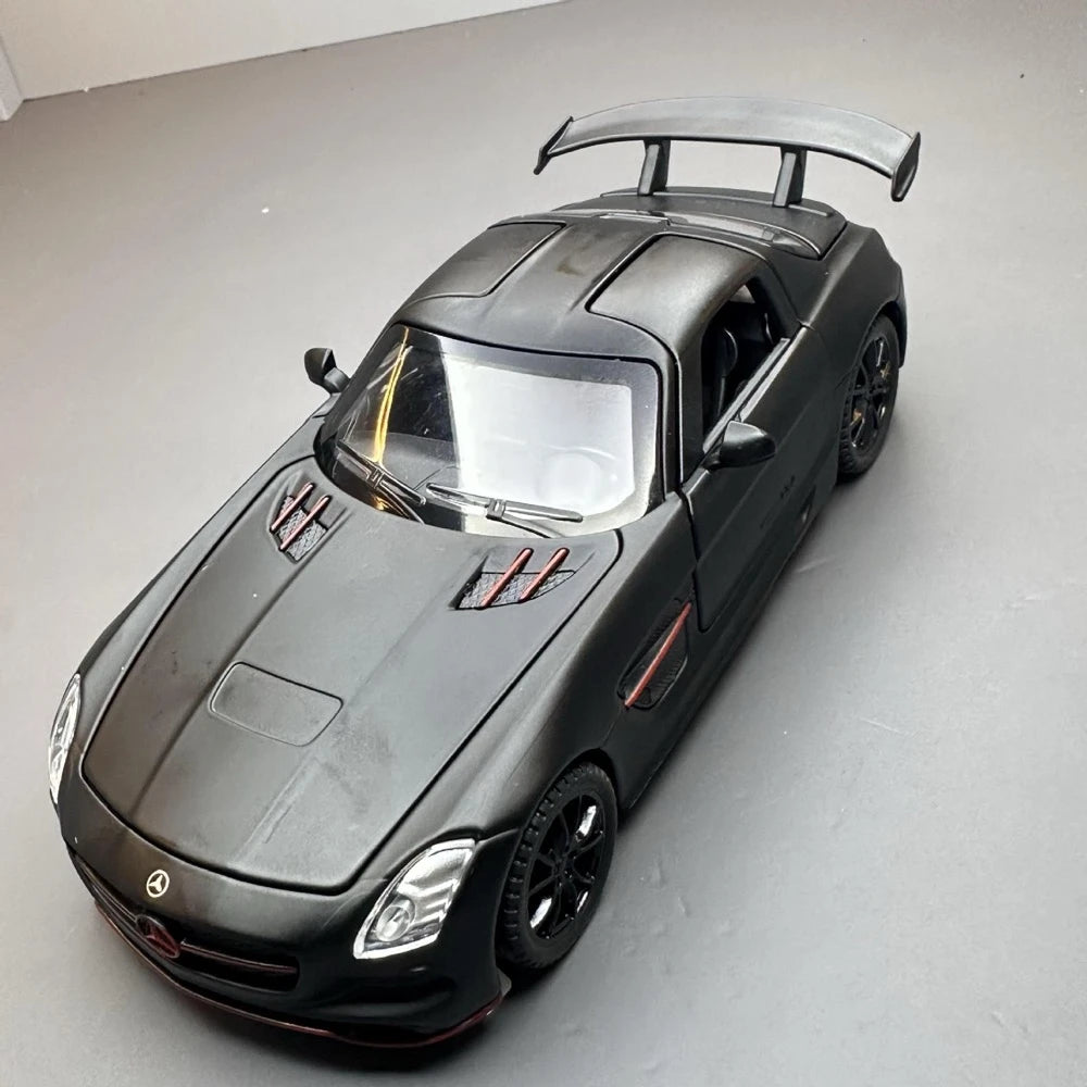 [TOY] 1:32 Mercedes-AMG 2010 SLS svart modellbil Die-Cast