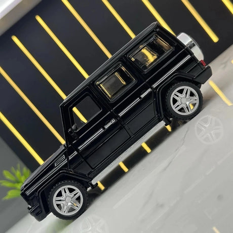 [TOY] 1:32 Mercedes-AMG 2012 G63 noir voiture miniature Die-Cast