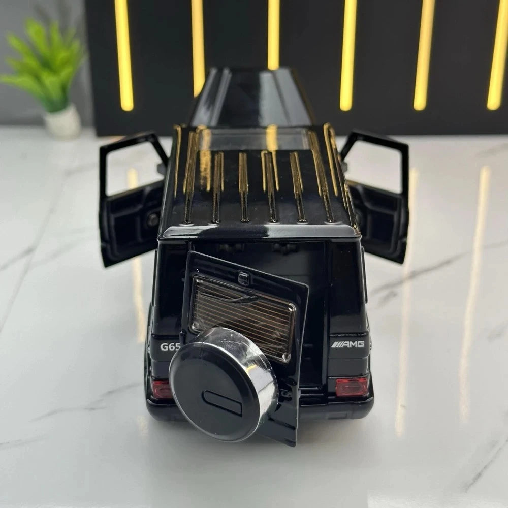 [TOY] 1:32 Mercedes-AMG 2012 G63 svart modellbil Die-Cast