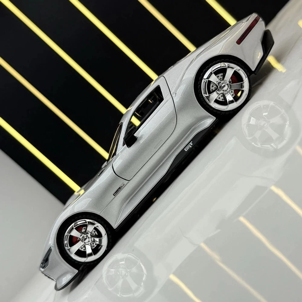 Mercedes-AMG 2013 Vision Gran Turismo Silver 1:32 – Diecast Display Model Die-Cast