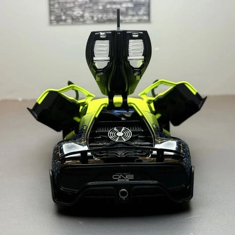 [TOY] 1:32 Mercedes-AMG 2022 One grön modellbil Die-Cast