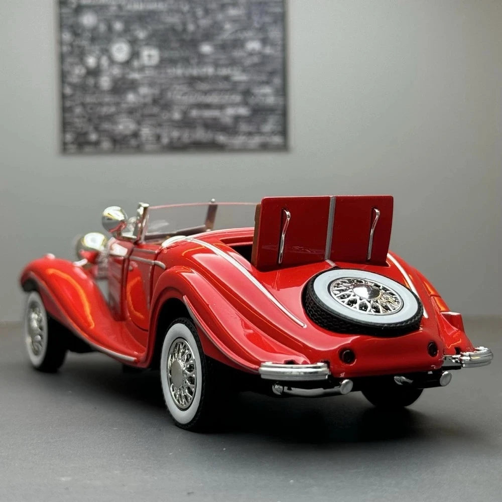 Mercedes-Benz 1936 500K Red 1:32 – Diecast Display Model Die-Cast