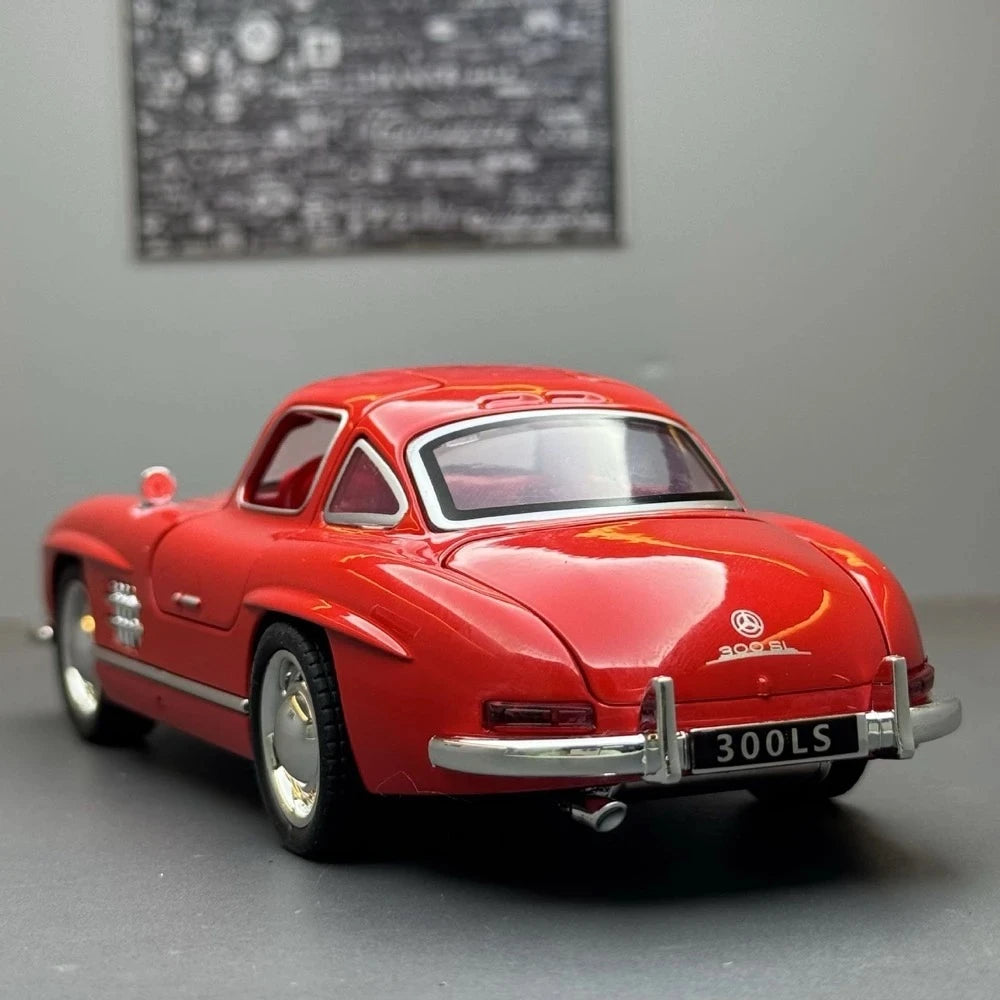 Mercedes-Benz 1954 300SL Red 1:32 – Diecast Display Model Die-Cast