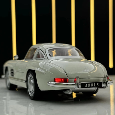 [TOY] 1:32 Mercedes-Benz 1954 300SL vit modellbil Die-Cast