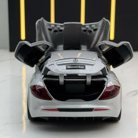 [TOY] 1:32 Mercedes-Benz 2003 SLR McLaren silver modellbil Die-Cast