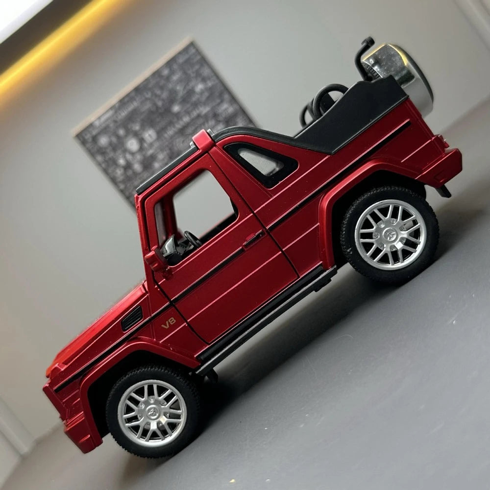 Mercedes-Benz 2013 G500 Cabriolet Red 1:32 – Diecast Display Model Die-Cast