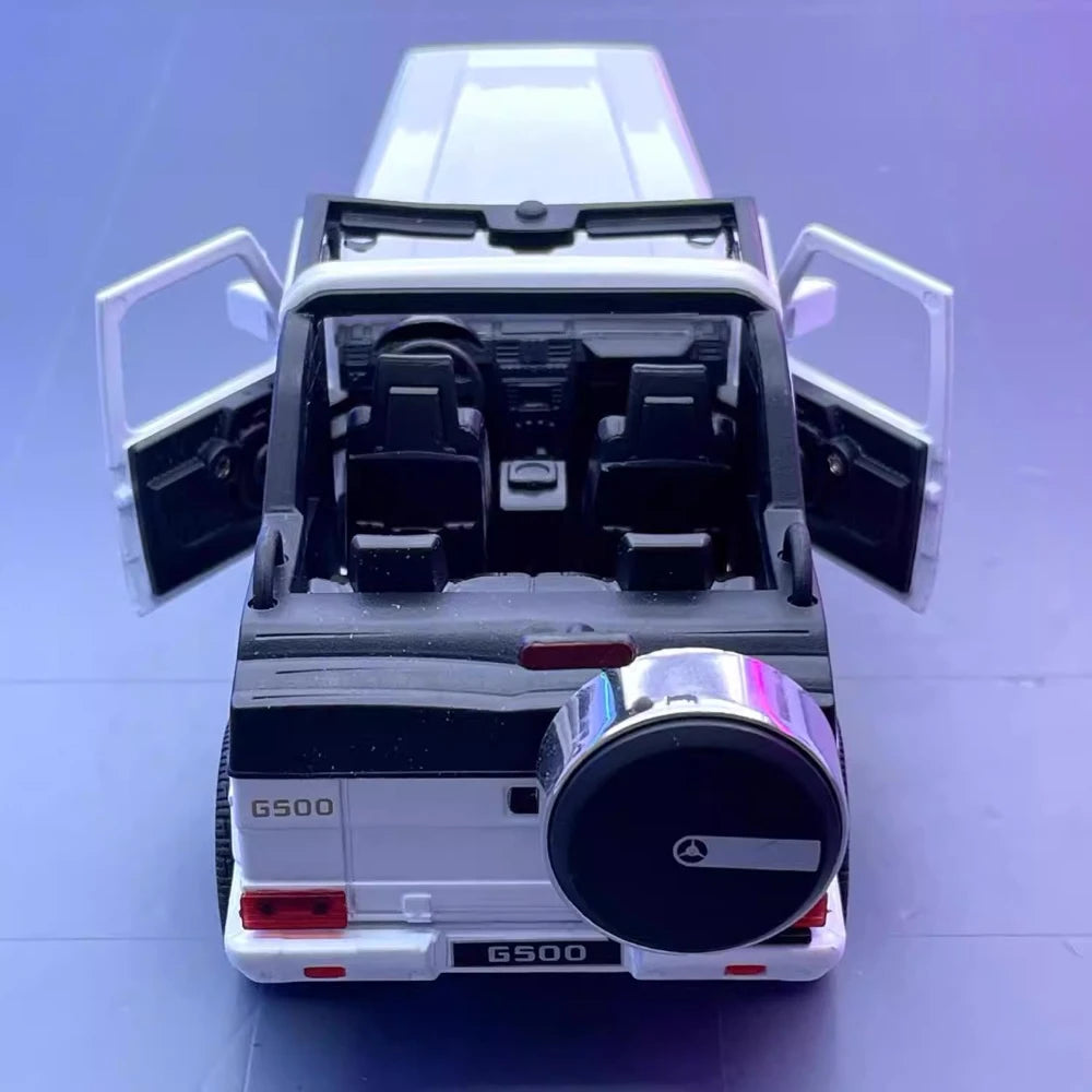 Mercedes-Benz 2013 G500 Cabriolet White 1:32 – Diecast Display Model Die-Cast