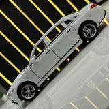 [TOY] 1:32 Mercedes-Benz 2017 E400 vit modellbil Die-Cast