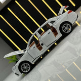 [TOY] 1:32 Mercedes-Benz 2017 E400 vit modellbil Die-Cast