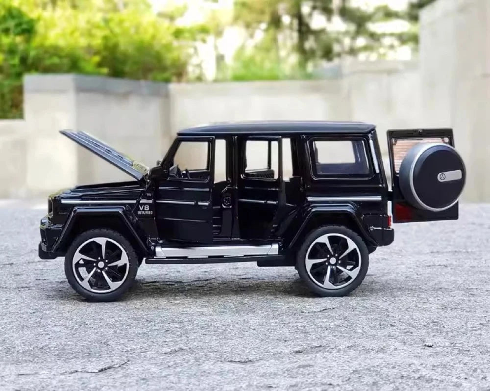 [TOY] 1:32 Mercedes-AMG 2018 G63 svart modellbil Die-Cast