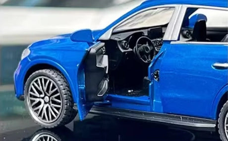 [TOY] 1:32 Mercedes-Benz 2023 GLC 400e blå modellbil Die-Cast