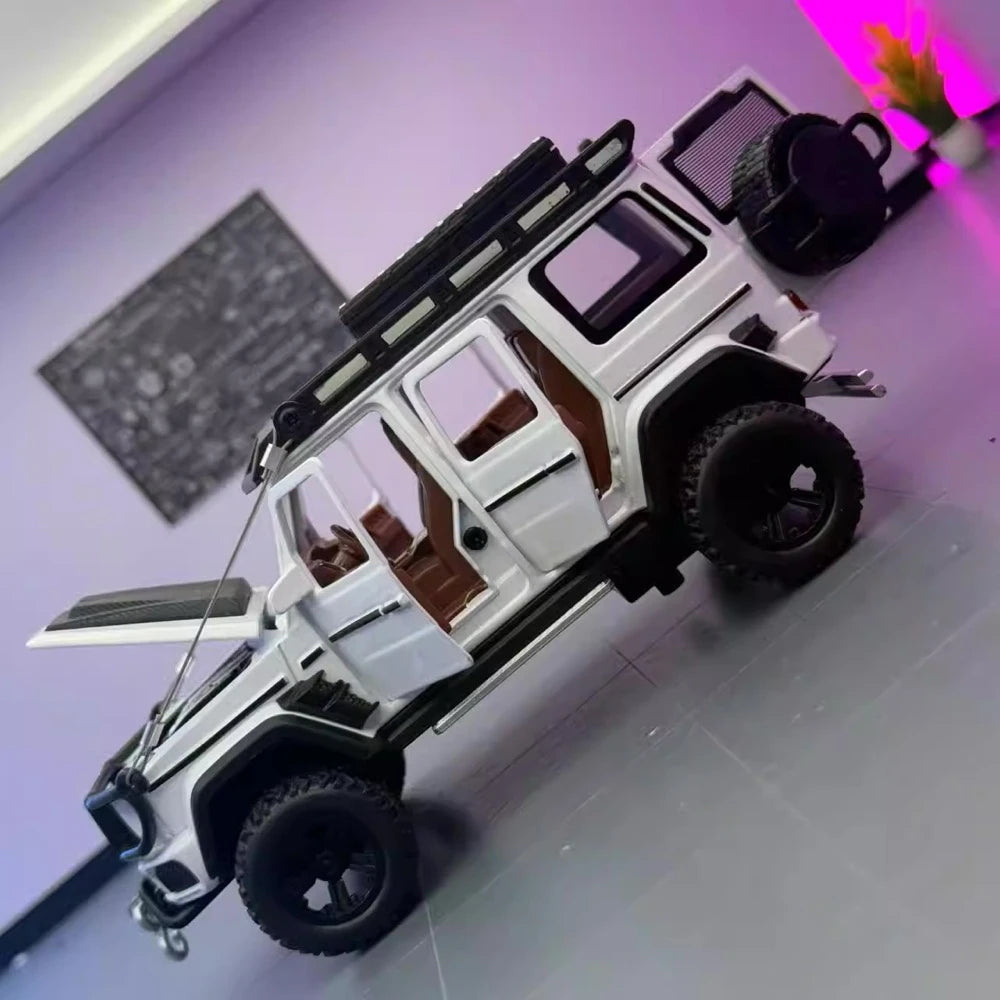 [TOY] 1:32 Mercedes-Brabus 2017 G550 4x4 Off-Road vit modellbil Die-Cast