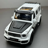 [TOY] 1:32 Mercedes-Brabus 2021 G700 4×4 vit modellbil Die-Cast