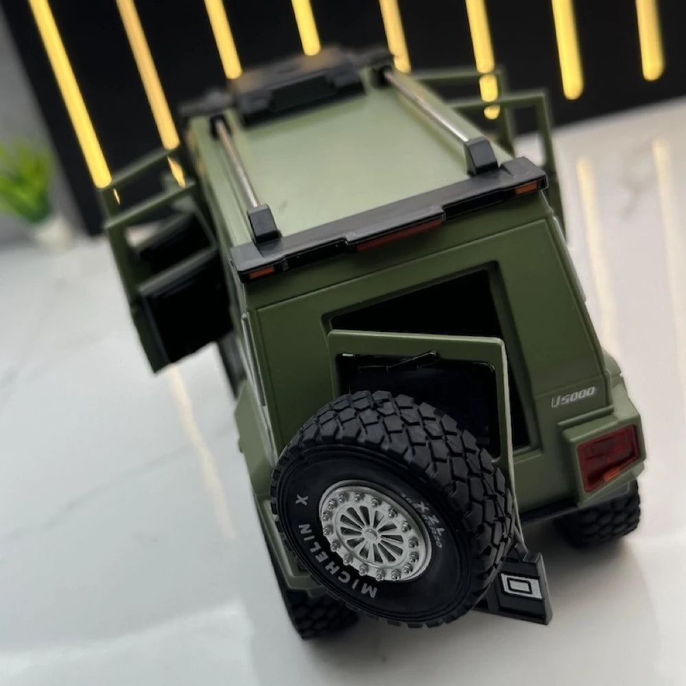 [TOY] 1:32 Mercedes-Unimog 2012 Nomadism U5000 verde modellino di auto Die-Cast