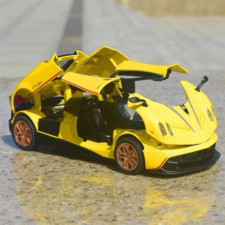 [TOY] 1:32 Pagani 2012 Huayra gul modellbil Die-Cast