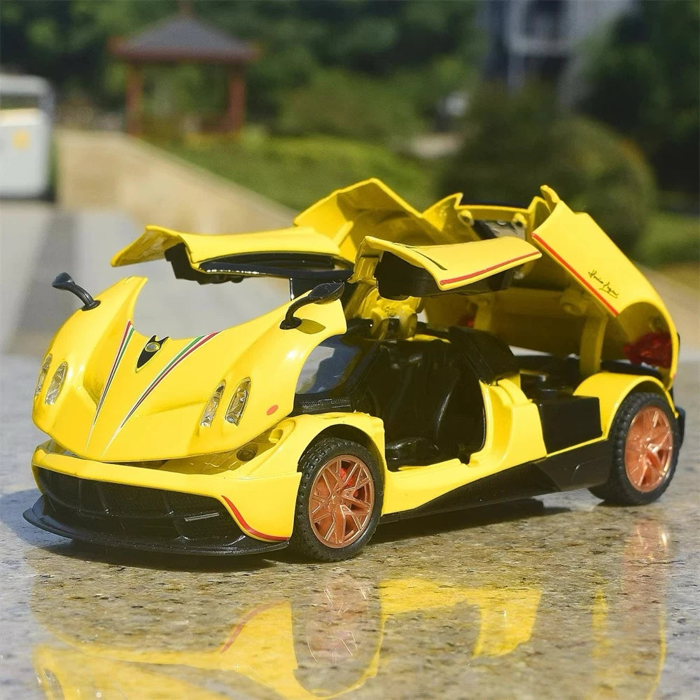 [TOY] 1:32 Pagani 2012 Huayra gul modellbil Die-Cast