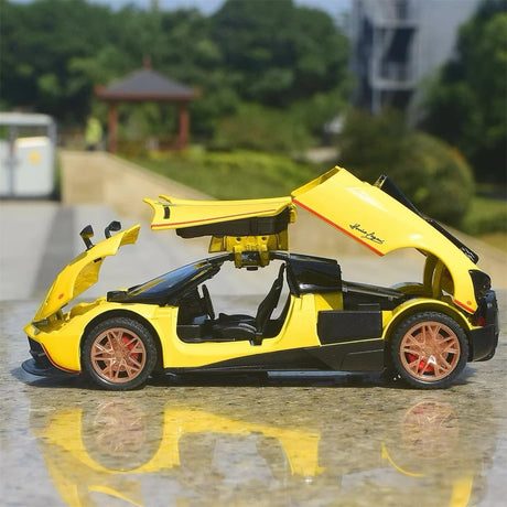 [TOY] 1:32 Pagani 2012 Huayra gul modellbil Die-Cast