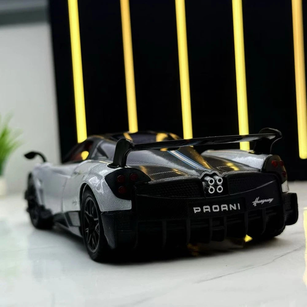 [TOY] 1:32 Pagani 2016 Huayra BC silver modellbil Die-Cast
