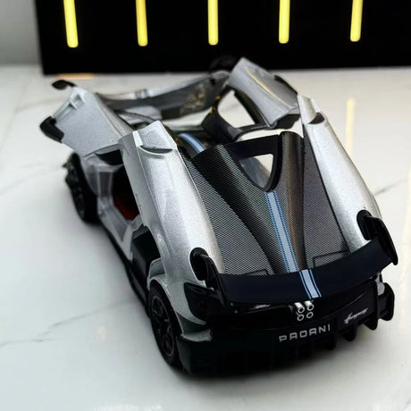 [TOY] 1:32 Pagani 2016 Huayra BC silver modellbil Die-Cast