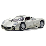 Pagani 2023 Utopia guld 1:32 – modellbil i gjuten metall för display