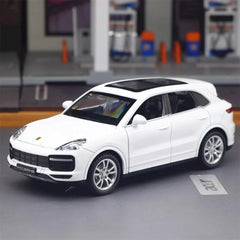 [TOY] 1:32 Porsche 2018 Cayenne Turbo vit modellbil Die-Cast
