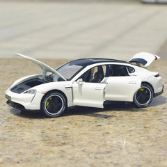 [TOY] 1:32 Porsche 2019 Taycan White Model Car Die-Cast