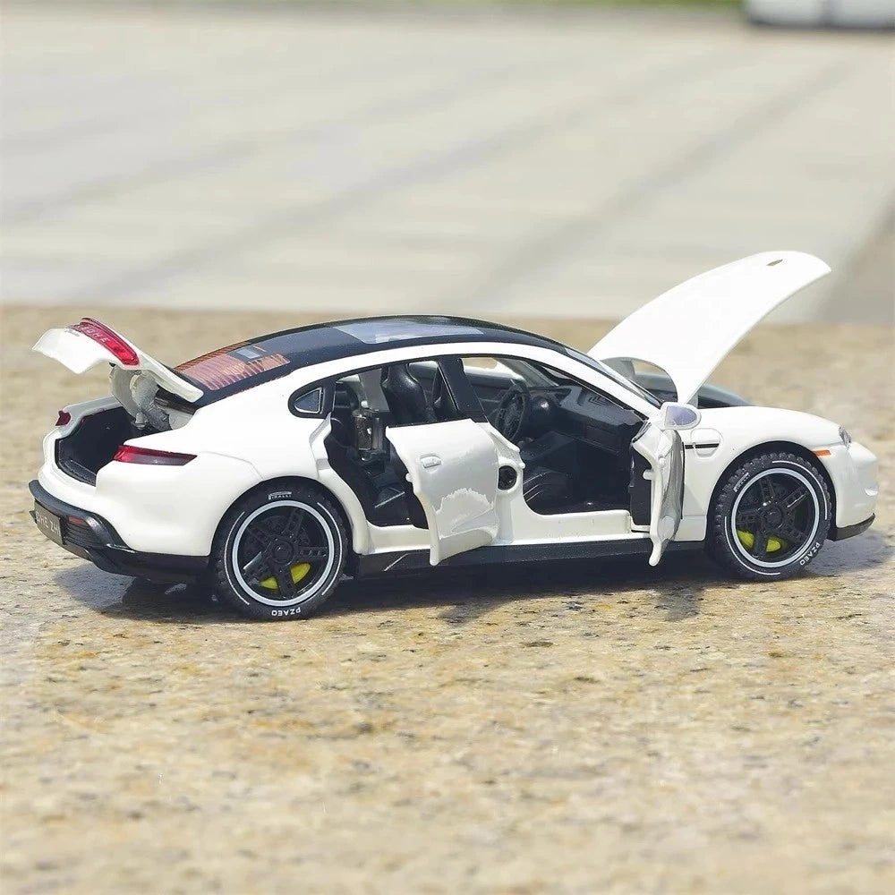 [TOY] 1:32 Porsche 2019 Taycan White Model Car Die-Cast