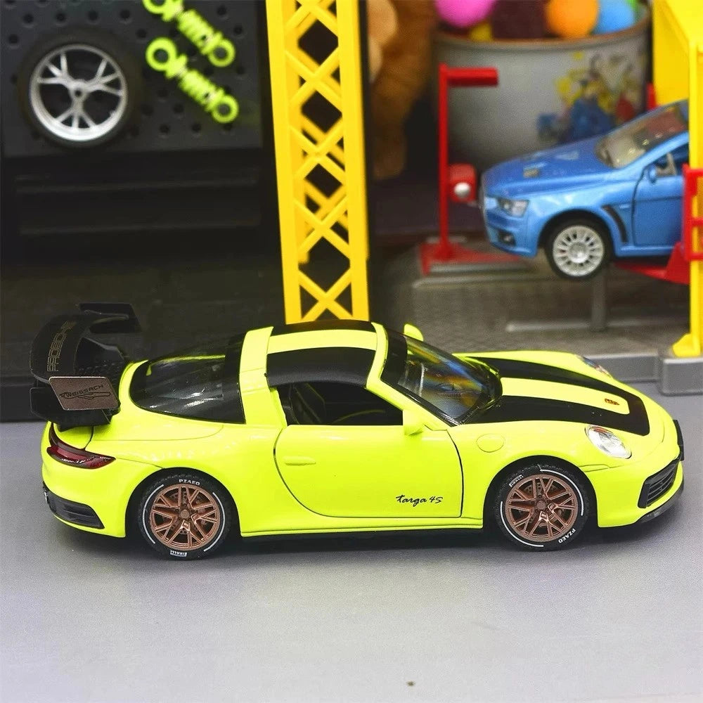 [TOY] 1:32 Porsche 2020 911 922 Targa 4S Coupe Green Model Car Die-Cast