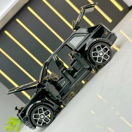 [TOY] 1:32 Rolls-Royce 2018 Cullinan svart modellbil Die-Cast