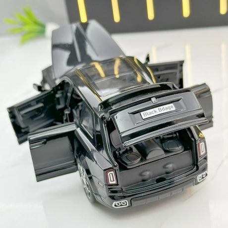 [TOY] 1:32 Rolls-Royce 2018 Cullinan svart modellbil Die-Cast