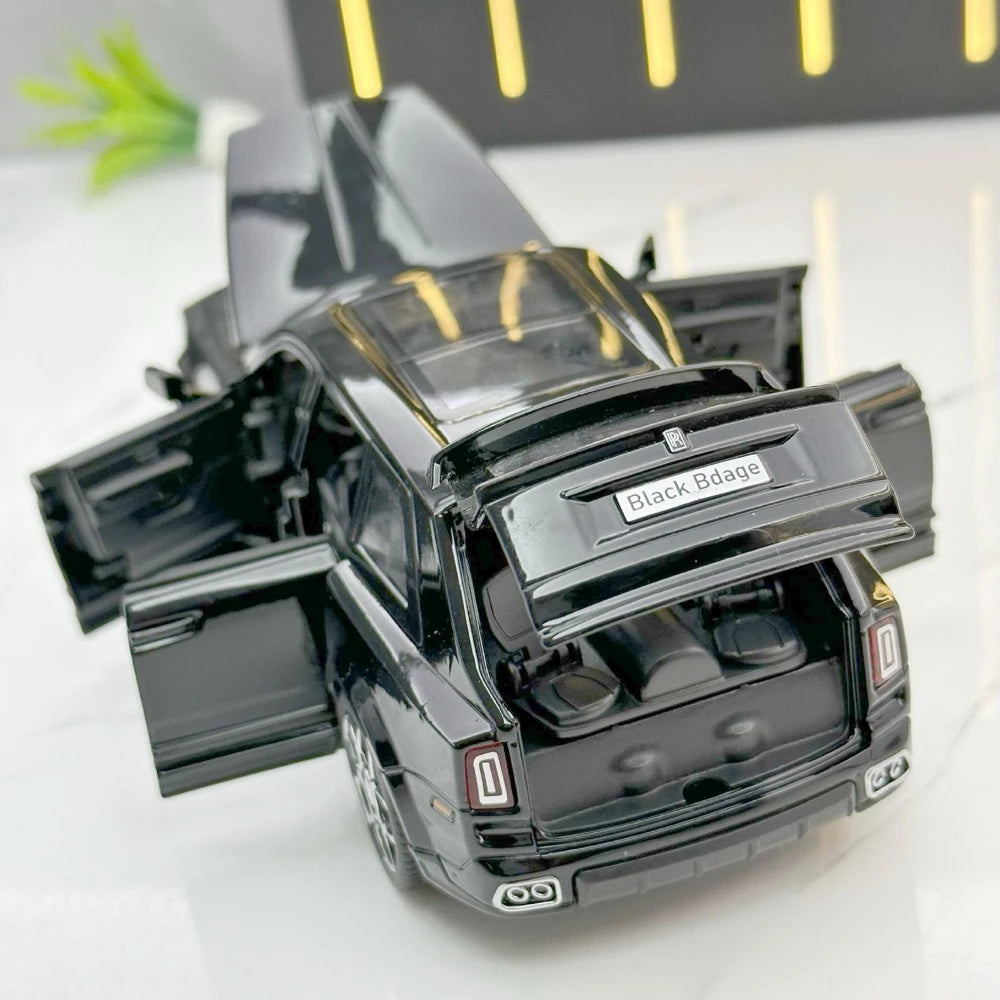 [TOY] 1:32 Rolls-Royce 2018 Cullinan noir voiture miniature Die-Cast