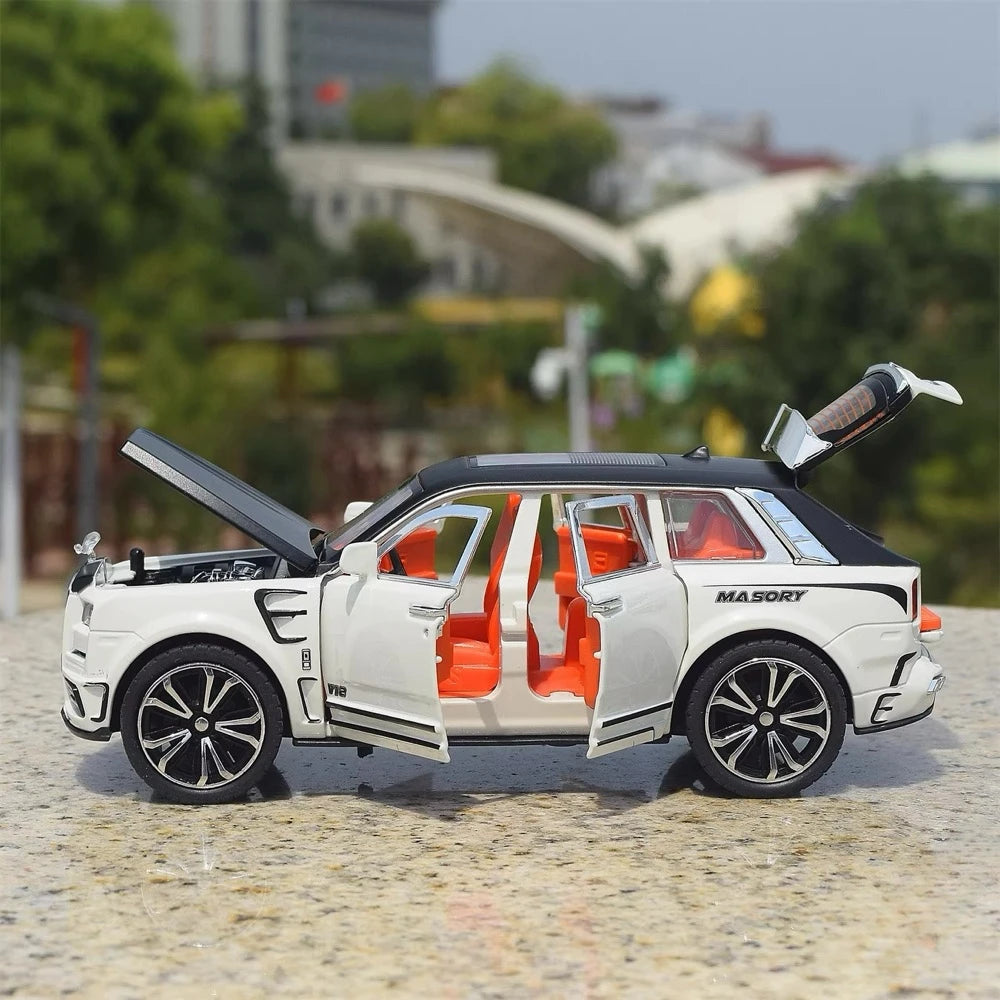 [TOY] 1:32 Rolls-Royce 2020 Cullinan Mansory White Model Car Die-Cast