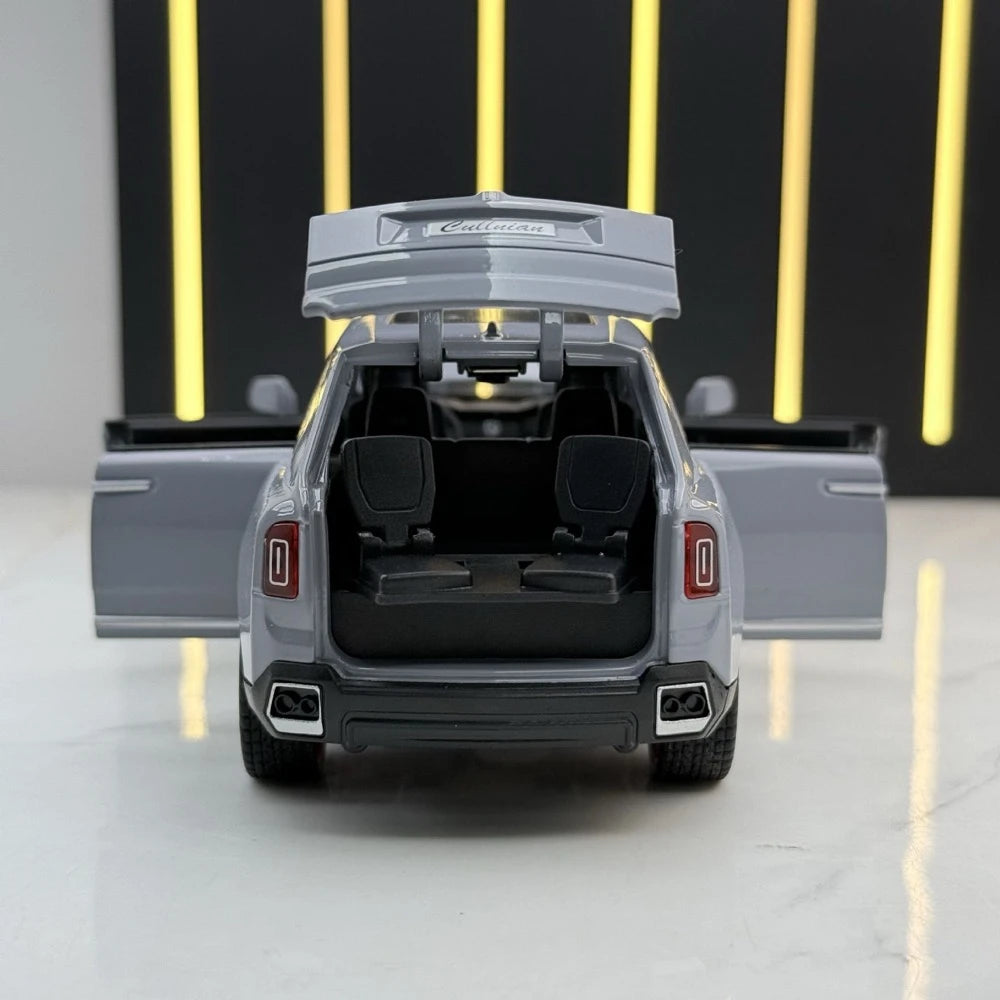 [TOY] 1:32 Rolls-Royce 2023 Cullinan Series II gris voiture miniature Die-Cast