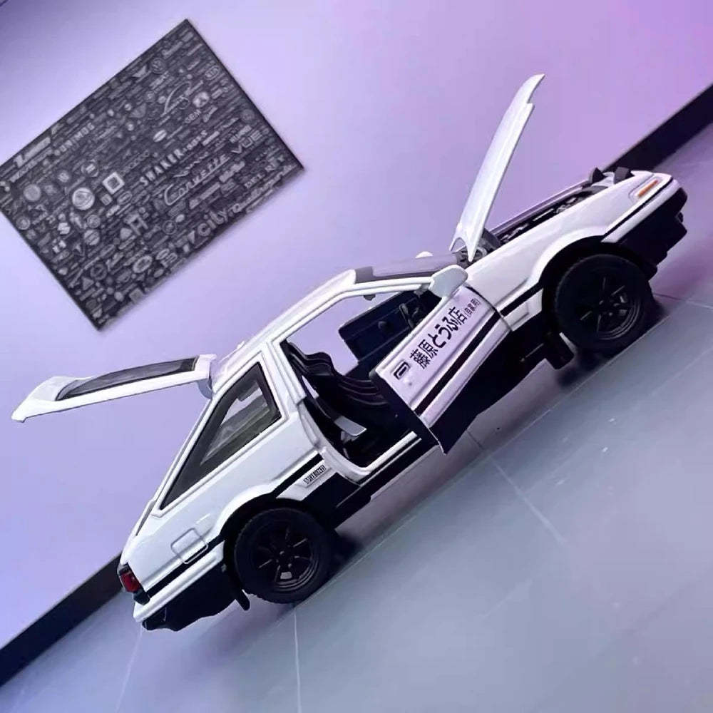 [TOY] 1:32 Toyota 1983 Corolla AE86 Initial D voiture miniature Die-Cast