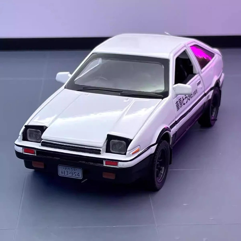 [TOY] 1:32 Toyota 1983 Corolla AE86 Initial D modellbil Die-Cast