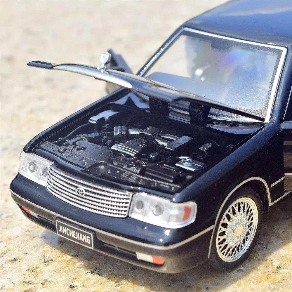 [TOY] 1:32 Toyota 1987 Crown S130 Black Model Car Die-Cast