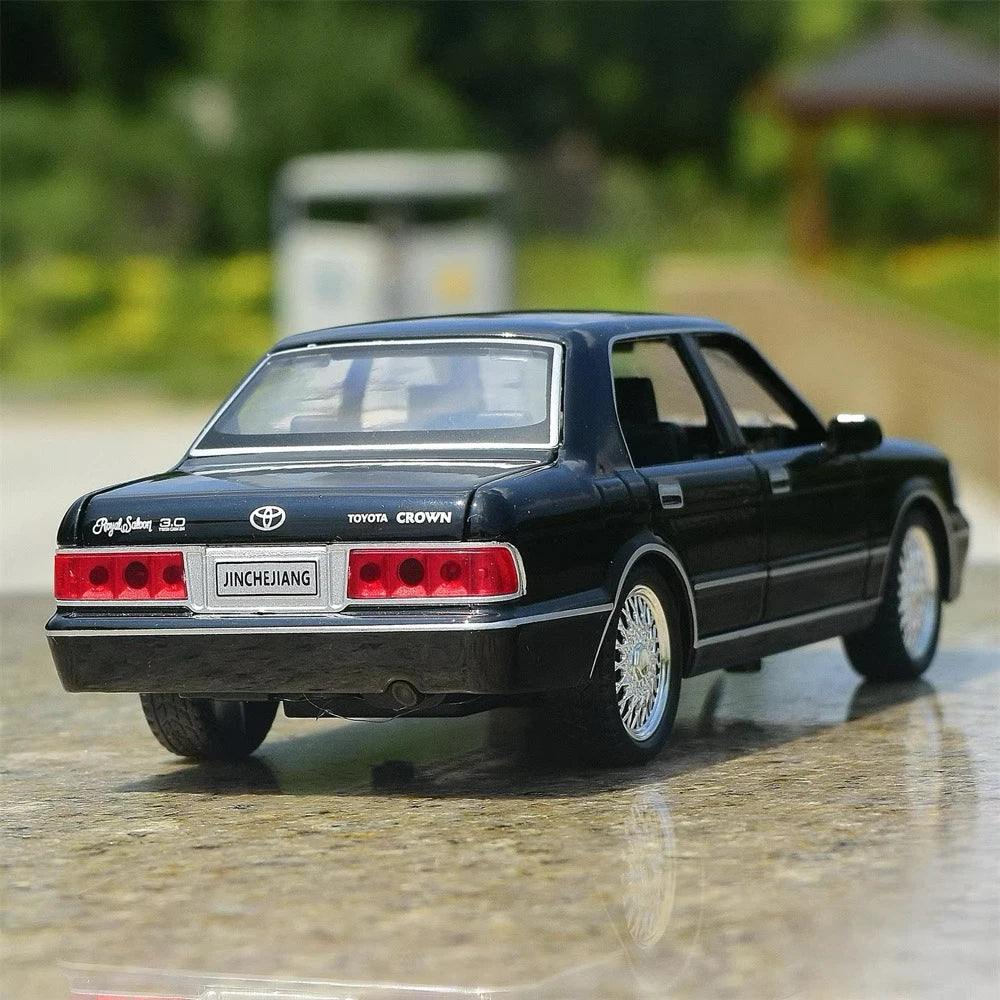 [TOY] 1:32 Toyota 1987 Crown S130 Black Model Car Die-Cast
