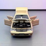 [TOY] 1:32 Toyota 1987 Crown S130 ou voiture miniature Die-Cast