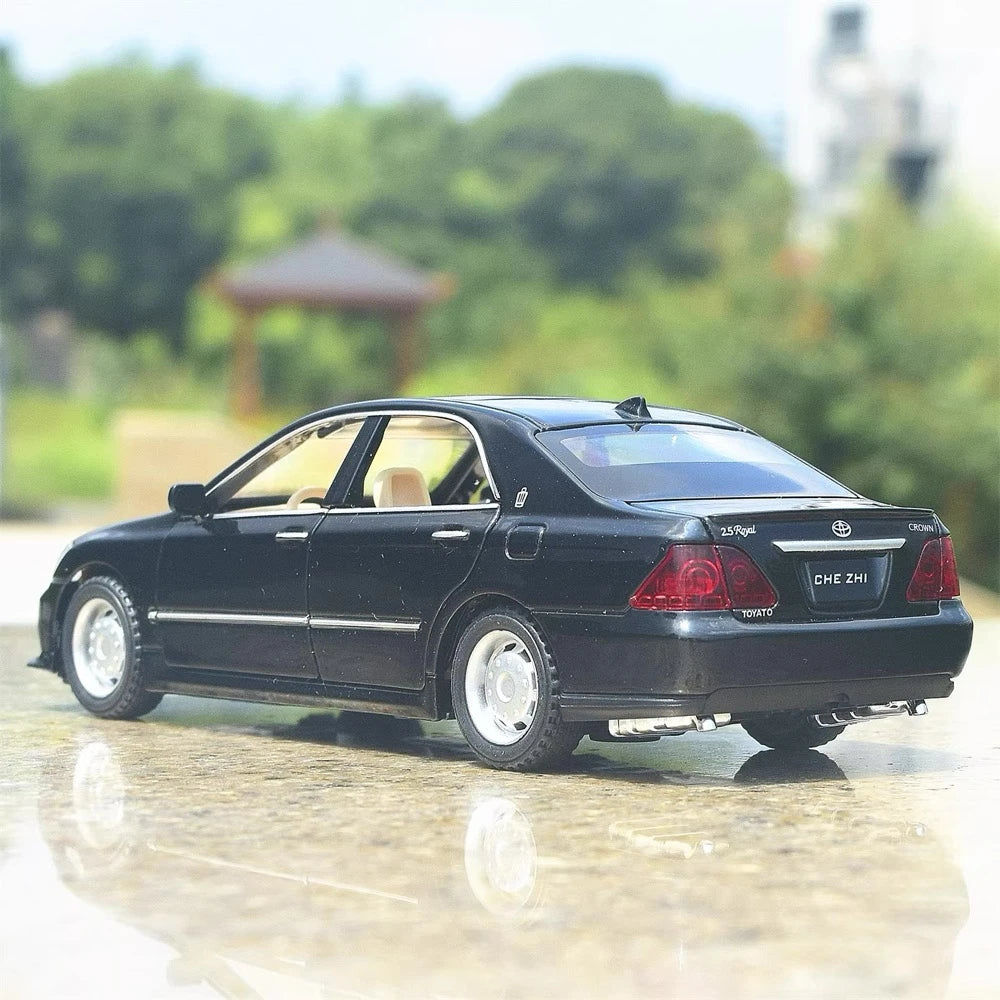 [TOY] 1:32 Toyota 2003 Crown S180 Black Model Car Die-Cast