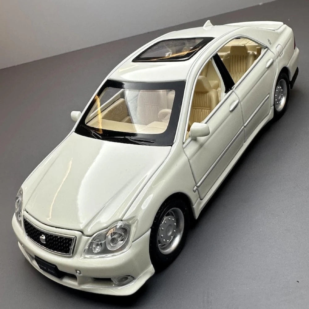[TOY] 1:32 Toyota 2003 Crown S180 blanc voiture miniature Die-Cast