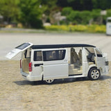 [TOY] 1:32 Toyota 2004 HiAce H200 White Model Car Die-Cast