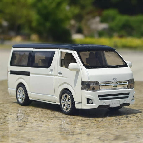 Toyota 2004 HiAce H200 White 1:32 – Druckguss-Display-Modell in Druckguss