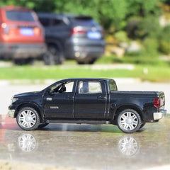 [TOY] 1:32 Toyota 2007 Tundra XK50 Black Model Car Die-Cast