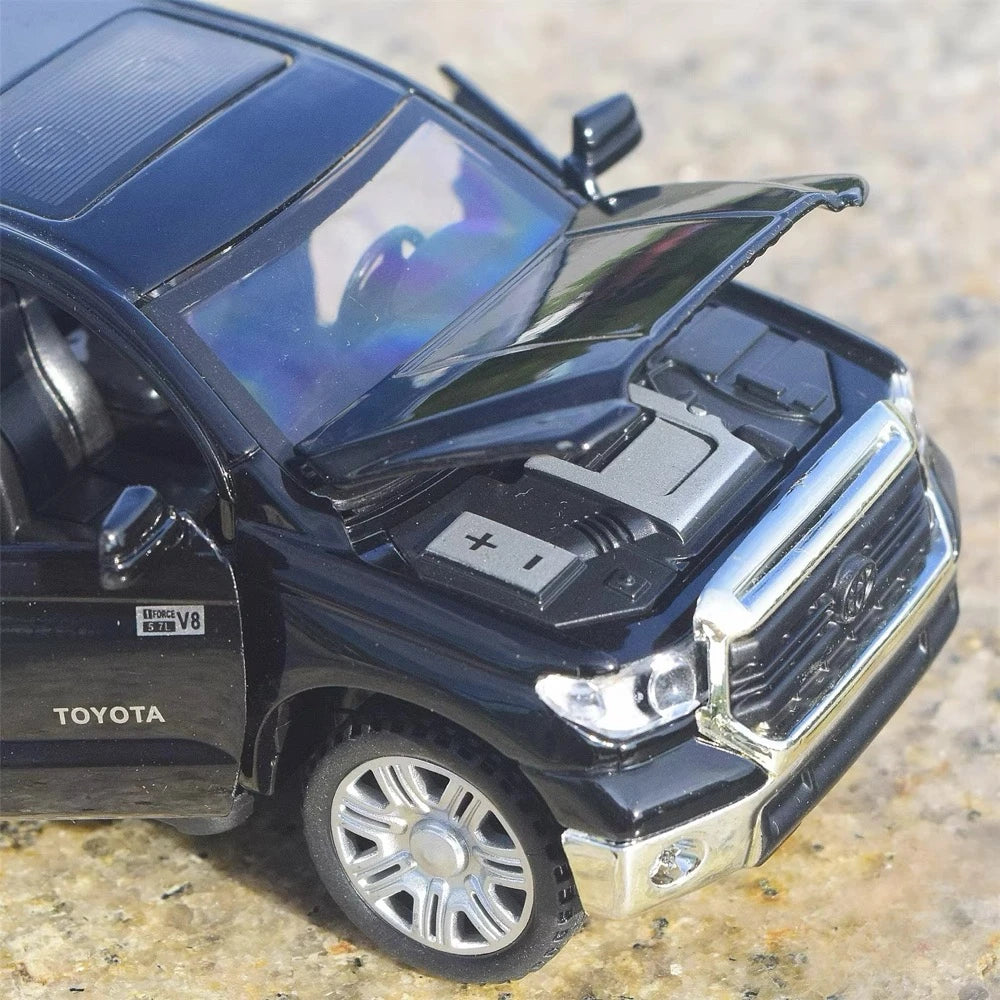 [TOY] 1:32 Toyota 2007 Tundra XK50 Black Model Car Die-Cast