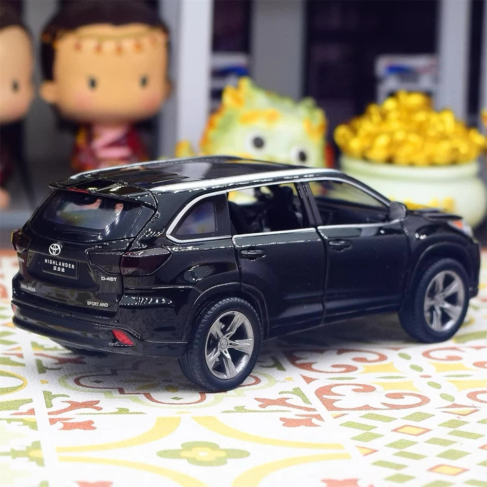 [TOY] 1:32 Toyota 2016 Highlander XU50 Black Model Car Die-Cast