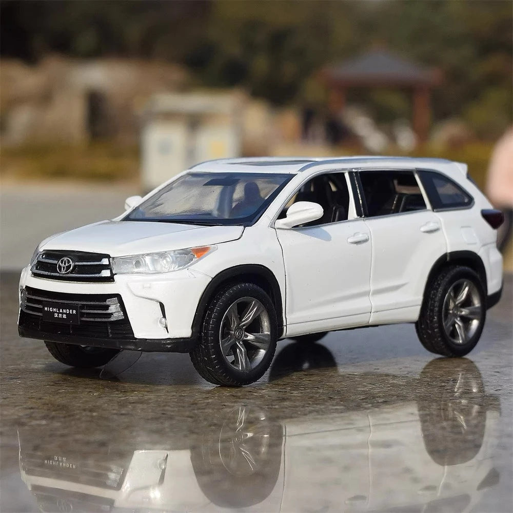 [TOY] 1:32 Toyota 2016 Highlander XU50 White Model Car Die-Cast